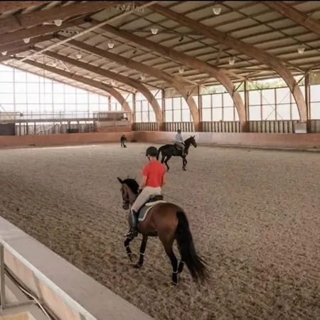 Villa Spacious 4-bedroom With Private Heated Pool In Quinta Da Beloura Ideal For Families & Long