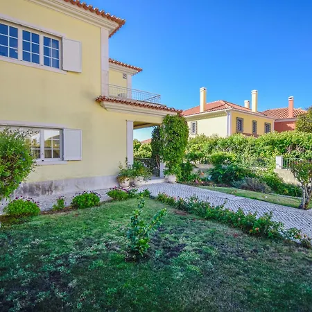 Villa Spacious 4-bedroom With Private Heated Pool In Quinta Da Beloura Ideal For Families & Long