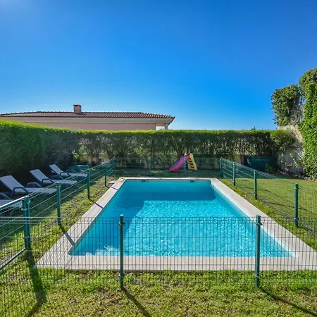 Spacious 4-bedroom With Private Heated Pool In Quinta Da Beloura Ideal For Families & Long Villa *